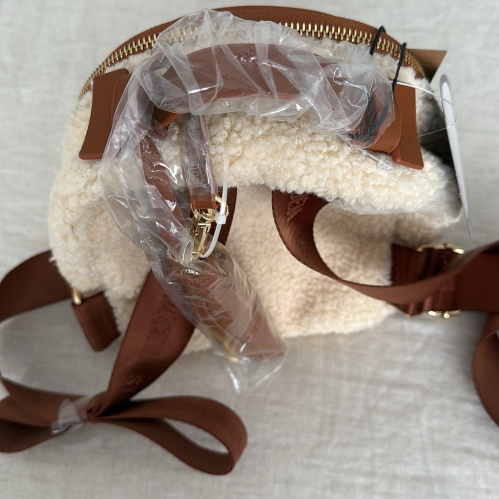 Nwt Steve Madden Mini Shearling Backpack - image 3